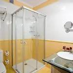 La Fonda De