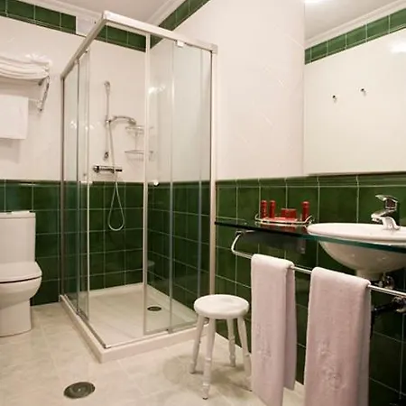 Gasthof La Fonda De Bustio